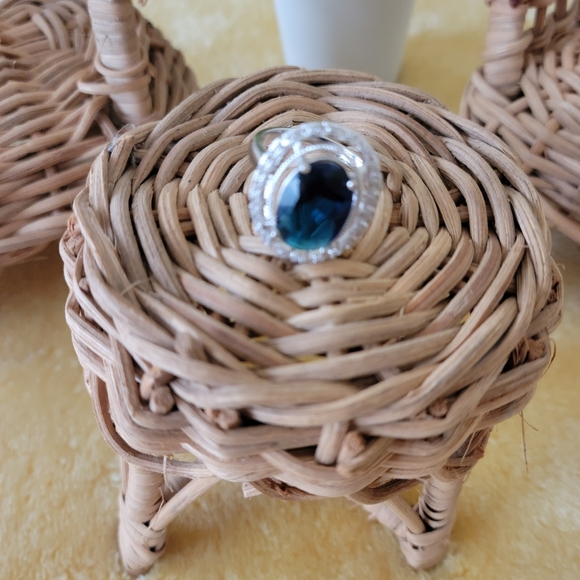 Gem 925 strong sterling silver blue sapphire w white diamond size 9 women new 💙 - Picture 4 of 6